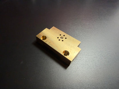 Guía D (inferior) para Mitsubishi X053C884G52